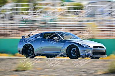 media/Oct-18-2025-Extreme Speed (Sat) [[d6d7e1fef1]]/Group 3 Purple/Session 3 (Turn 1)/